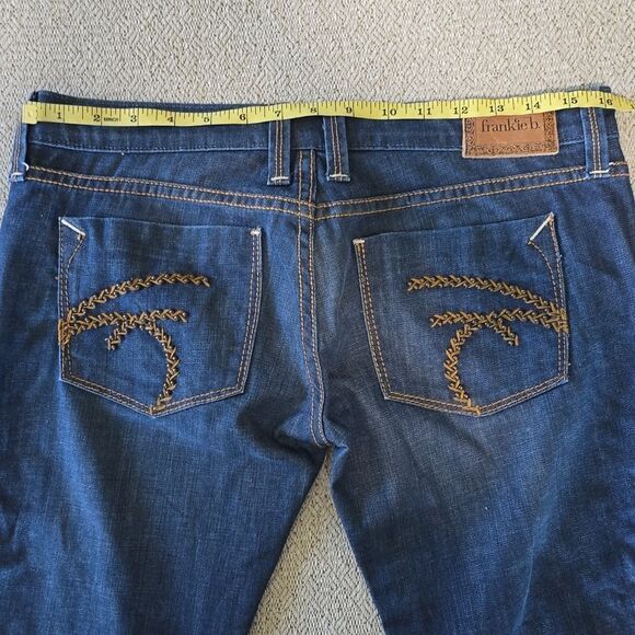 Frankie B Vintage Y2K Low Rise Dark Wash Flare Jeans - Size 8 - Picture 9 of 14